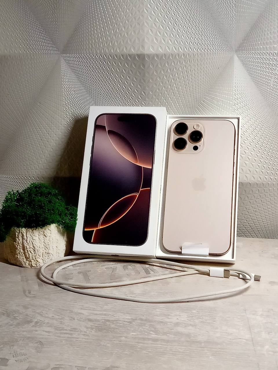 Продам iPhone 16 pro max