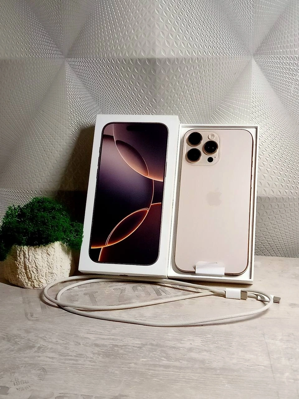 Продам iPhone 16 pro max